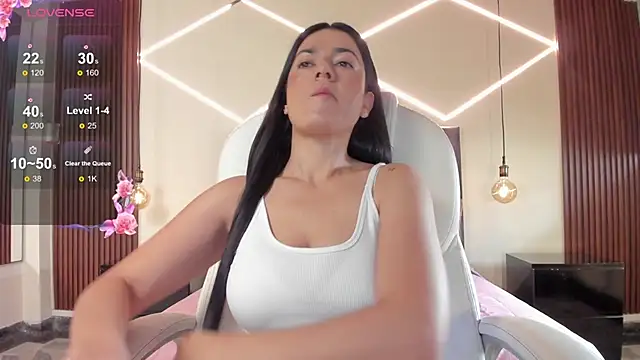 BellaClaiir online show from April 4, 3:07 pm