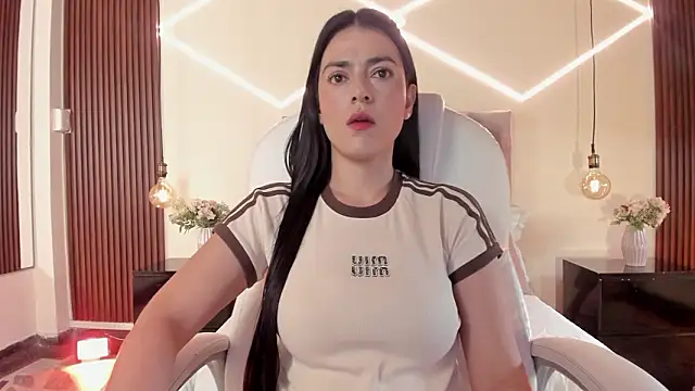 BellaClaiir online show from January 15, 2:53 pm