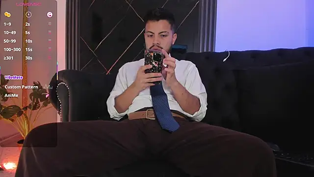 Snapshot of LuccaMallard chatting on April 23, 12:22 pm LuccaMallard online show from April 23, 12:22 pm