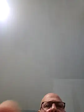 dickinyouto online show from February 1, 11:41 am