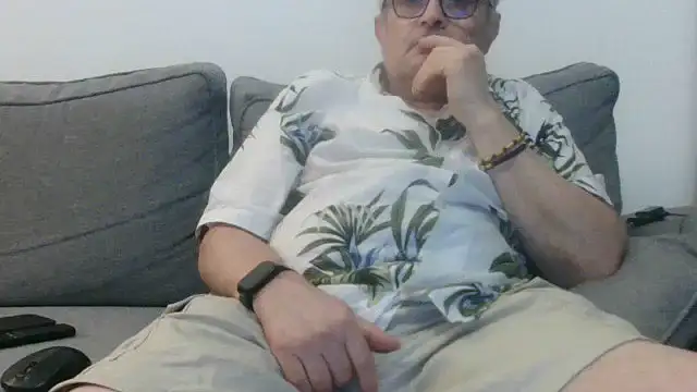 Snapshot of Bretoncool chatting on September 21, 8:03 pm Bretoncool online show from September 21, 8:03 pm