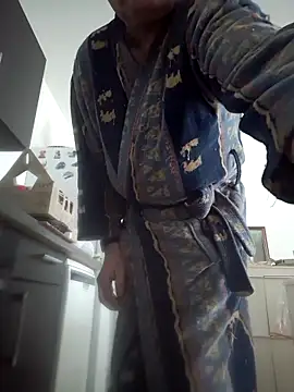 Snapshot of Bretoncool chatting on February 14, 9:42 am Bretoncool online show from February 14, 9:42 am