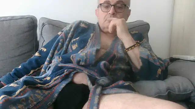 Snapshot of Bretoncool chatting on October 9, 12:17 pm Bretoncool online show from October 9, 12:17 pm