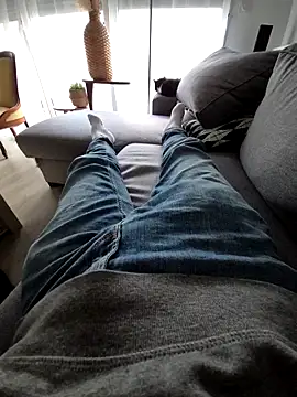 Snapshot of Bretoncool chatting on February 7, 4:26 pm Bretoncool online show from February 7, 4:26 pm