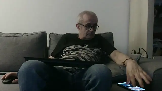 Bretoncool online show from March 7, 6:46 pm