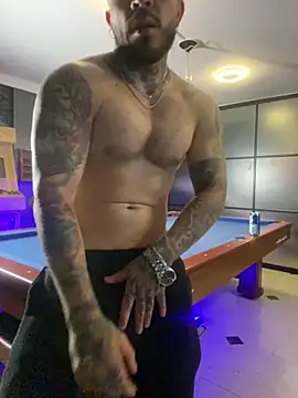 Snapshot of LeoSalvatore_ chatting on March 2, 10:56 pm LeoSalvatore  online show from March 2, 10:56 pm