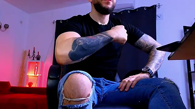 MightyAaron66 online show from May 17, 3:39 am