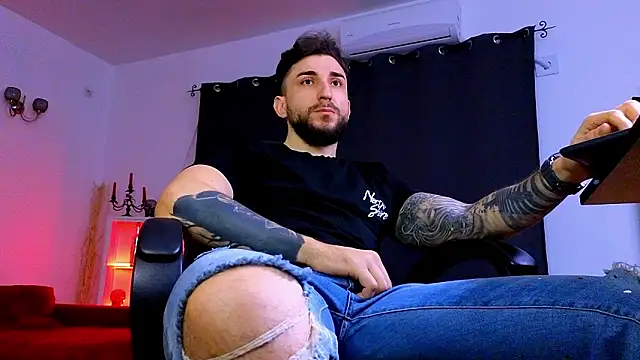 MightyAaron66 online show from February 28, 4:34 am