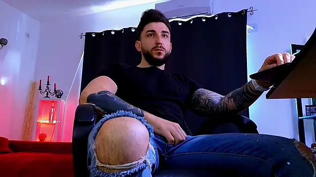 MightyAaron66 online show from April 27, 5:05 am
