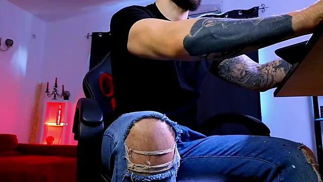 MightyAaron66 online show from March 4, 5:59 am