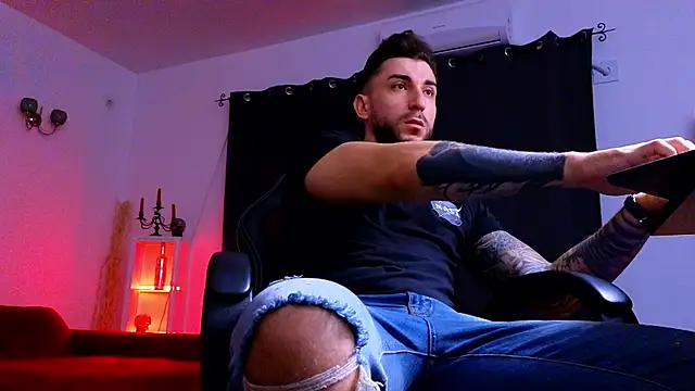 MightyAaron66 online show from November 8, 4:16 am