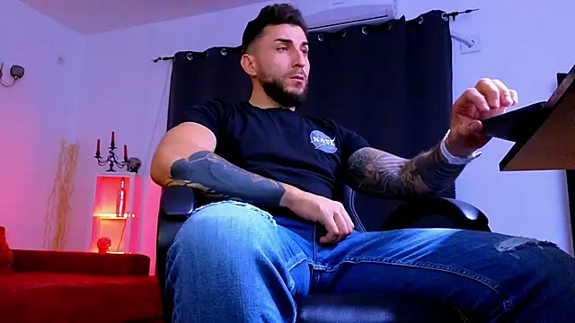 MightyAaron66 online show from July 17, 10:07 pm