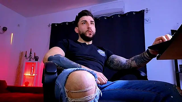 MightyAaron66 online show from March 10, 4:38 am