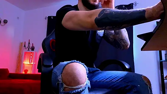 MightyAaron66 online show from May 15, 3:15 am