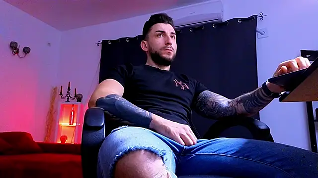 MightyAaron66 online show from February 2, 3:38 am