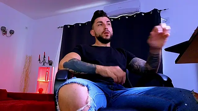 MightyAaron66 online show from June 21, 3:34 am