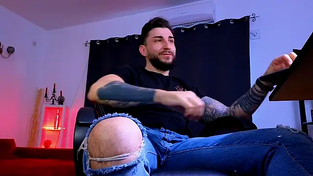 MightyAaron66 online show from May 20, 3:25 am