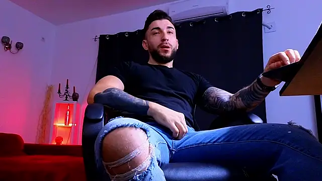 MightyAaron66 online show from December 21, 5:42 am