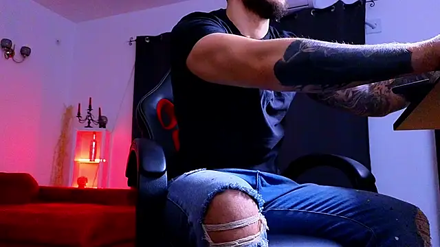 MightyAaron66 online show from November 30, 4:46 am