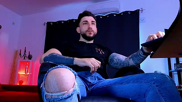 MightyAaron66 online show from May 30, 3:24 am
