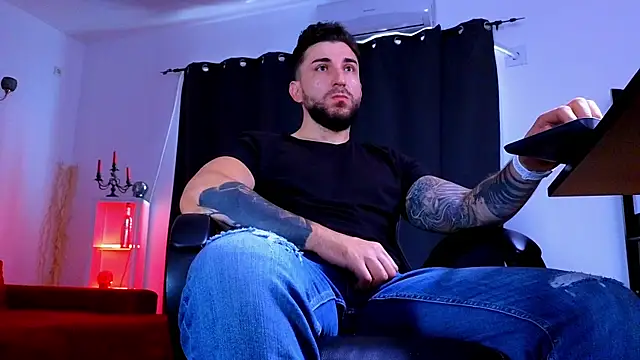MightyAaron66 online show from July 20, 6:43 am