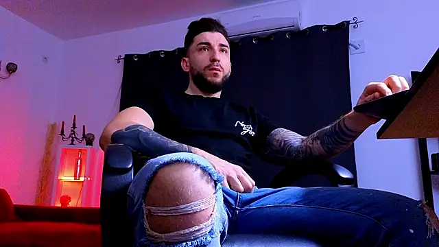 MightyAaron66 online show from February 9, 5:16 am