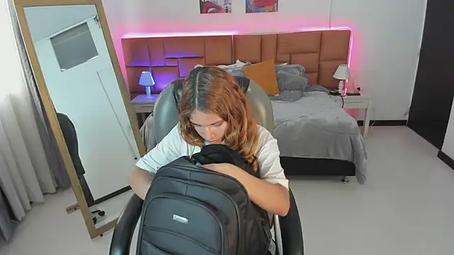 Tamy edwards online show from April 10, 8:16 pm