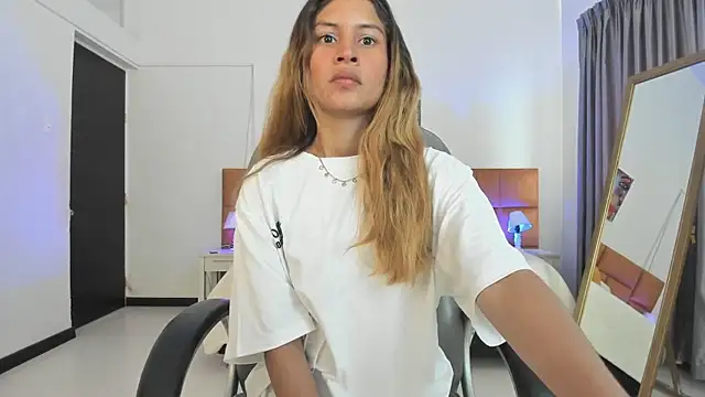 Snapshot of Tamy_edwards chatting on January 15, 8:01 pm Tamy edwards online show from January 15, 8:01 pm