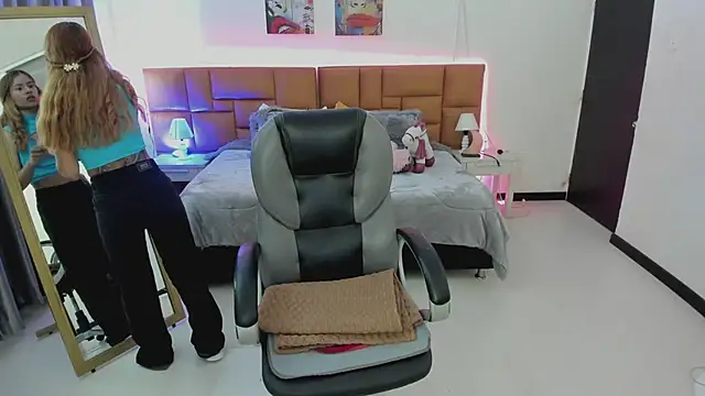 Tamy edwards online show from March 27, 7:59 pm