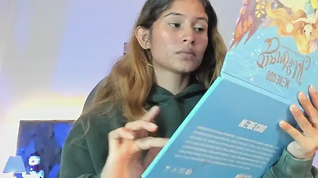 Snapshot of Tamy_edwards chatting on December 5, 8:17 pm Tamy edwards online show from December 5, 8:17 pm