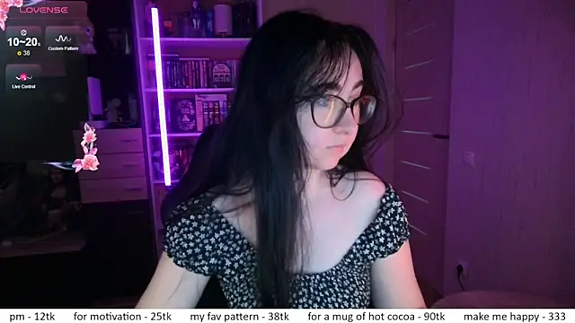 Snapshot of el_sweety chatting on June 5, 8:09 am el sweety online show from June 5, 8:09 am