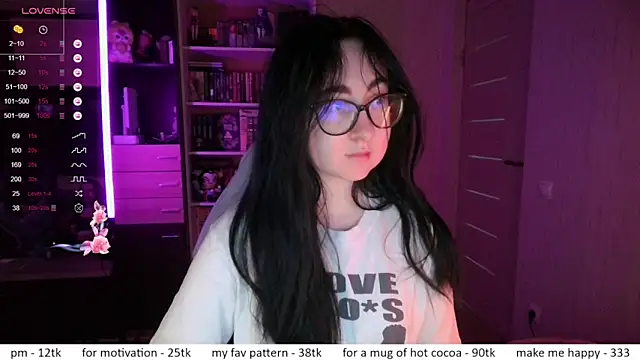 Snapshot of el_sweety chatting on May 19, 10:11 am el sweety online show from May 19, 10:11 am