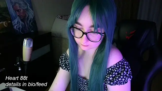 Snapshot of el_sweety chatting on February 6, 3:52 pm el sweety online show from February 6, 3:52 pm