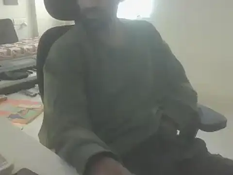 Snapshot of dominanthubby chatting on December 5, 7:54 am dominanthubby online show from December 5, 7:54 am