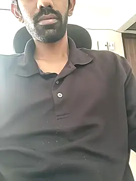 Snapshot of dominanthubby chatting on January 31, 10:52 am dominanthubby online show from January 31, 10:52 am