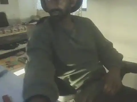 Snapshot of dominanthubby chatting on December 4, 12:19 pm dominanthubby online show from December 4, 12:19 pm