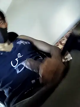 Snapshot of dominanthubby chatting on January 30, 6:43 pm dominanthubby online show from January 30, 6:43 pm