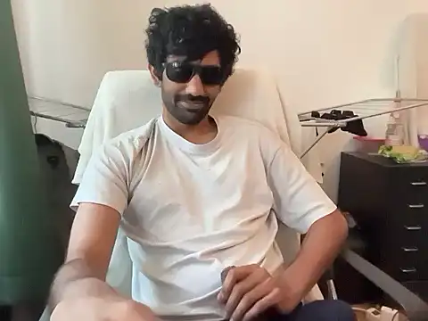 dominanthubby online show from June 3, 7:42 am