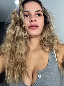 cuteluci  online show from March 23, 11:32 am