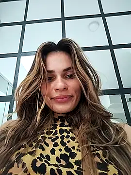 cuteluci  online show from March 21, 5:23 pm