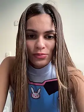 cuteluci  online show from February 28, 11:12 pm