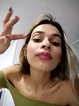 cuteluci  online show from March 7, 10:46 am