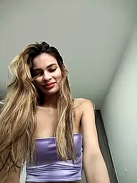 cuteluci  online show from March 2, 11:41 am
