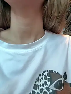 cuteluci  online show from March 10, 11:58 am