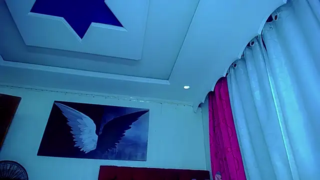 NahomiCamper online show from November 3, 11:08 pm