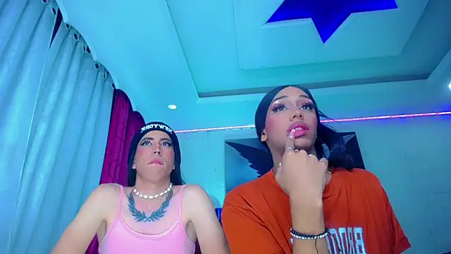 NahomiCamper online show from October 11, 2:29 pm