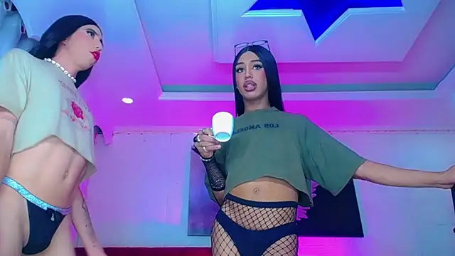 NahomiCamper online show from November 14, 2:59 am