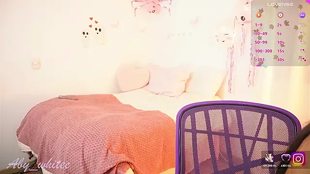 AbyWhitee online show from October 29, 3:05 am