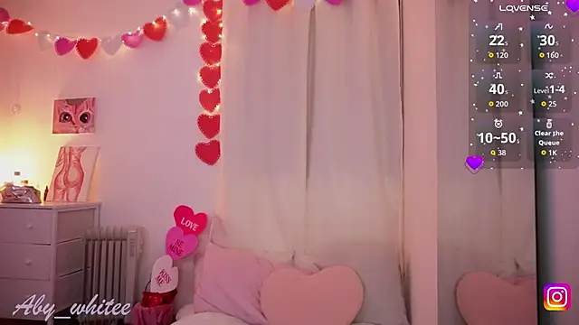 AbyWhitee online show from March 18, 10:40 am