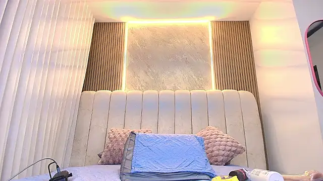 kata hazel online show from March 7, 7:19 pm